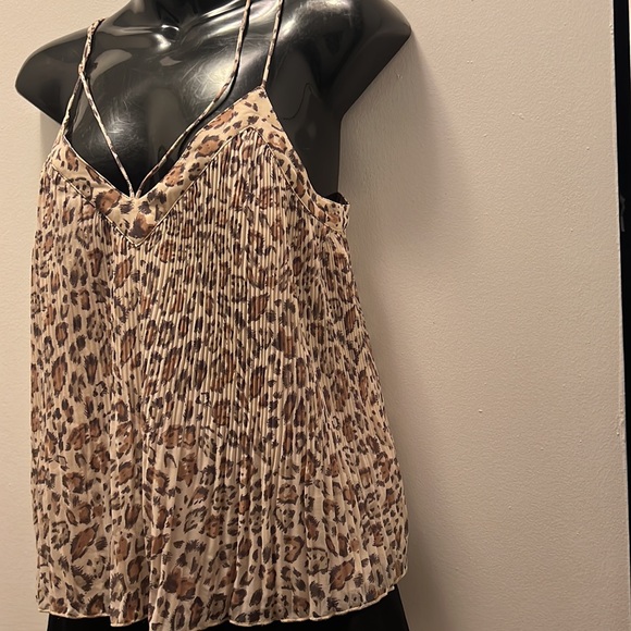 Hollister Leonard print top - Picture 2 of 7